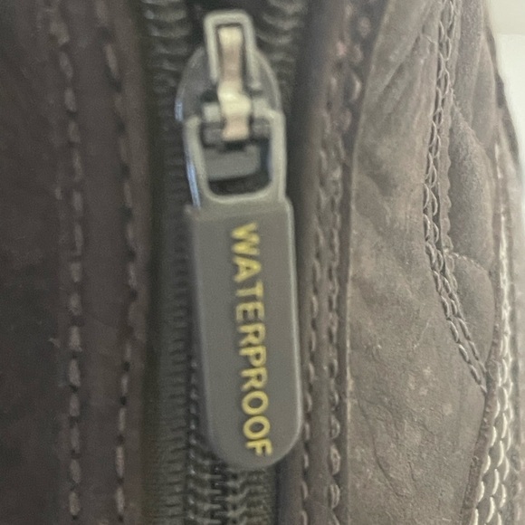 🎁SALE🎁CLARKS MUCKER WATERPROOF INSULATED BROWN ZIP FRONT BOOTS SZ 6.5 MED EUC - Picture 10 of 12